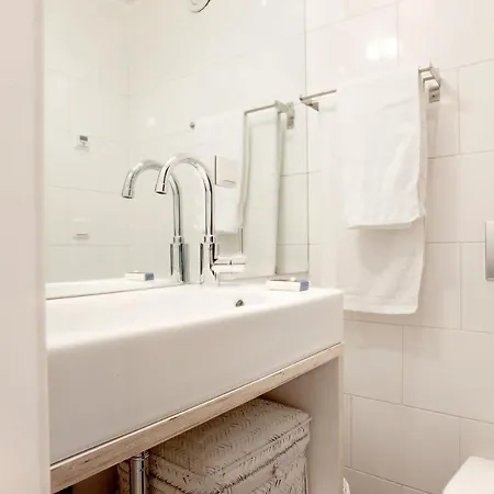 Dahli's Sleep Boutique 3*