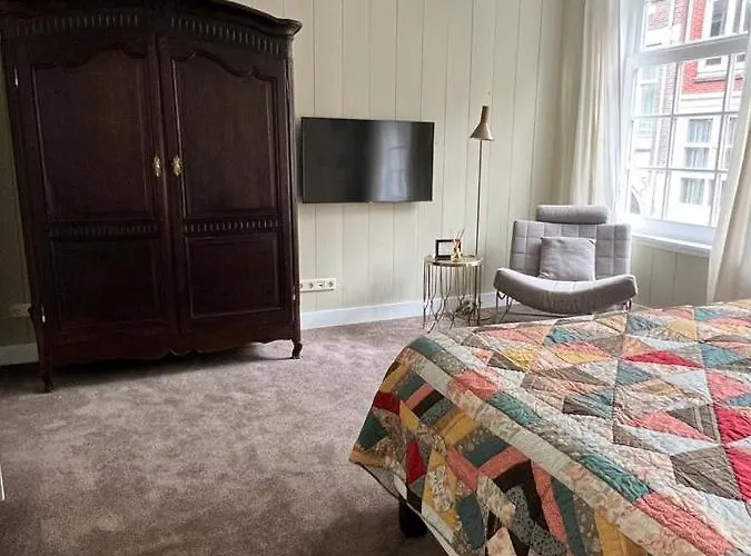 Dahli's Sleep Boutique 3*