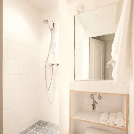 Dahli's Sleep Boutique Guest house